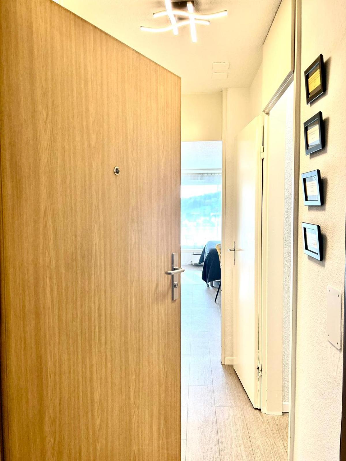 Apartamento Little Penthouse **** Dietikon Exterior foto