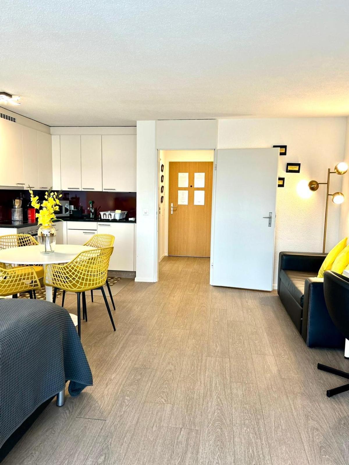 Apartamento Little Penthouse **** Dietikon Exterior foto