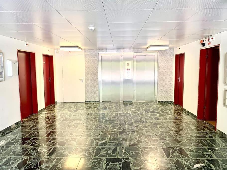 Apartamento Little Penthouse **** Dietikon Exterior foto
