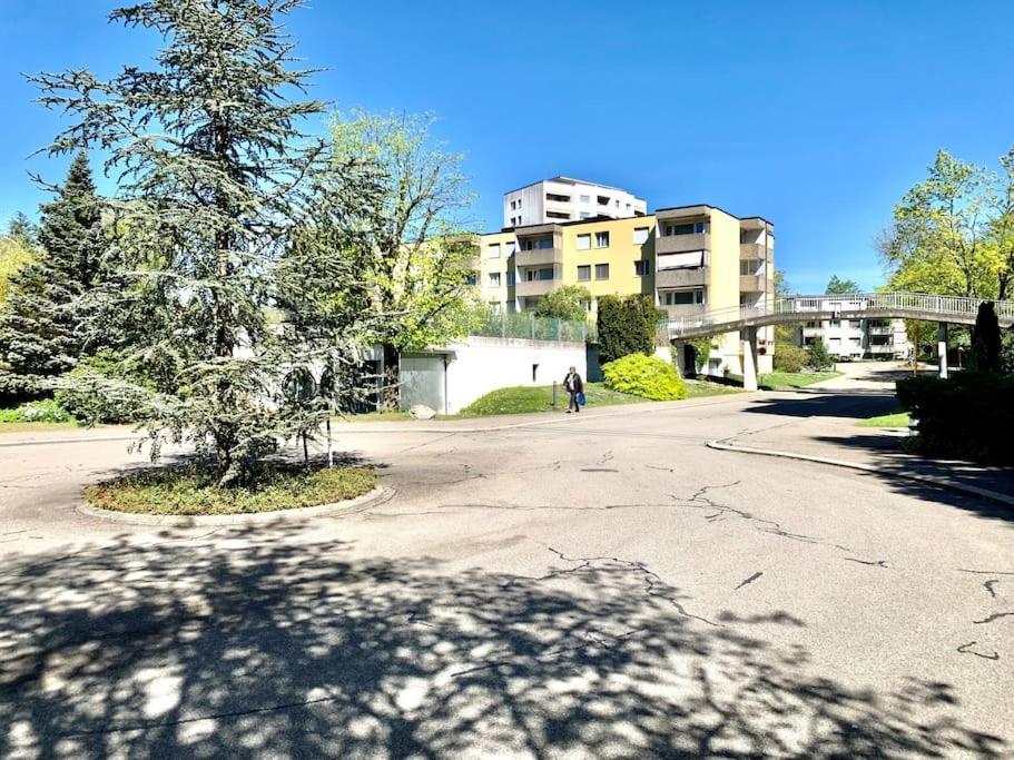 Apartamento Little Penthouse **** Dietikon Exterior foto